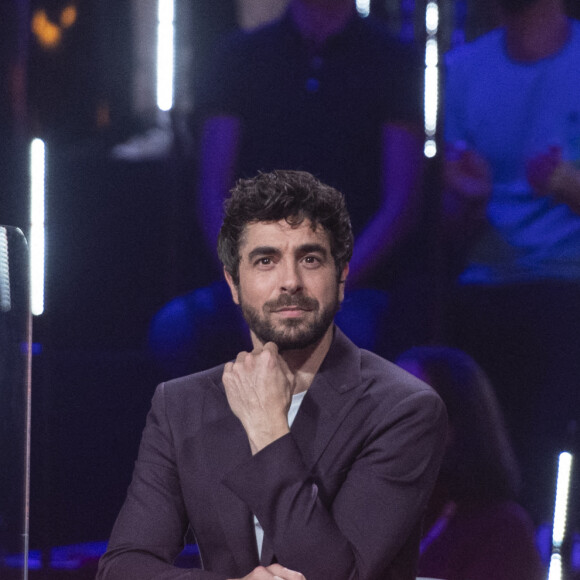 Exclusif - Agustin Galiana - Émission "Eurovision France, c'est vous qui décidez" sur France 2 en direct du Studio 128 à la Plaine Saint-Denis le 30 janvier 2021. © Tiziano Da Silva / Pierre Perusseau / Bestimage