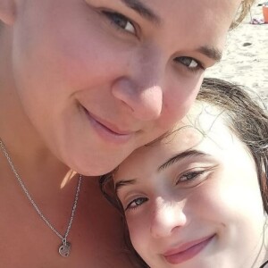 Magalie Vaé et sa fille Elia sur Instagram.