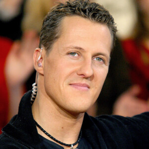 Michael Schumacher sur le plateau de Vivement Dimanche.