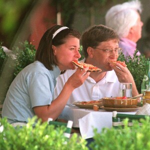 Bill Gates et son ex-épouse Melinda Gates en vacances à Portofino, en 1996.