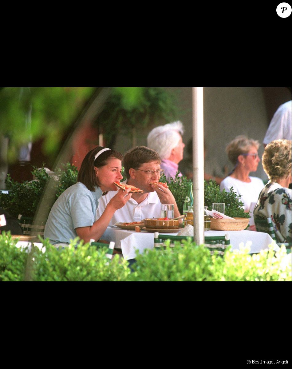 Bill Gates et son ex-épouse Melinda Gates en vacances à Portofino, en 1996.