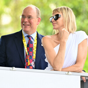 Exclusif - Le prince Albert II de Monaco et la princesse Charlene durant le 1er jour du Tour de France 2020 à Nice, le 29 août 2020. Un tour de France placé sous des mesures sanitaires strictes en période de COVID-19. © Bruno Bebert / Bestimage