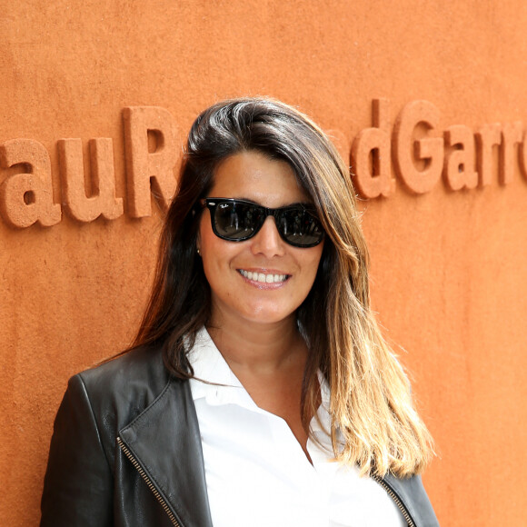 Karine Ferri - People dans les tribunes lors du Tournoi de Roland-Garros (les Internationaux de France de tennis) à Paris, le 27 mai 2016. © Cyril Moreau/Bestimage 
