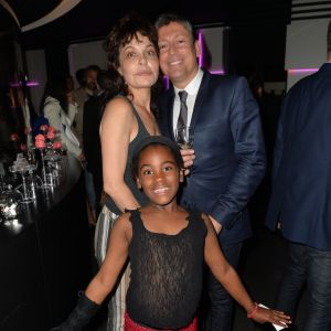 Isabelle Mergault et sa fille Maya, Jacques Sanchez - Anniversaire de Jacques Sanchez au restaurant Nolita à Paris le 29 mai 2016. © Veeren/Bestimage