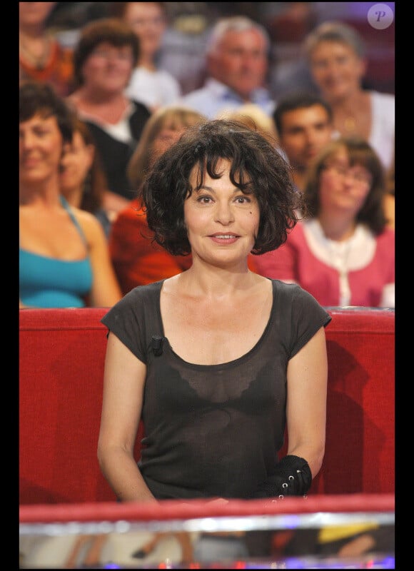 Isabelle Mergault dans "Vivement Dimanche".
