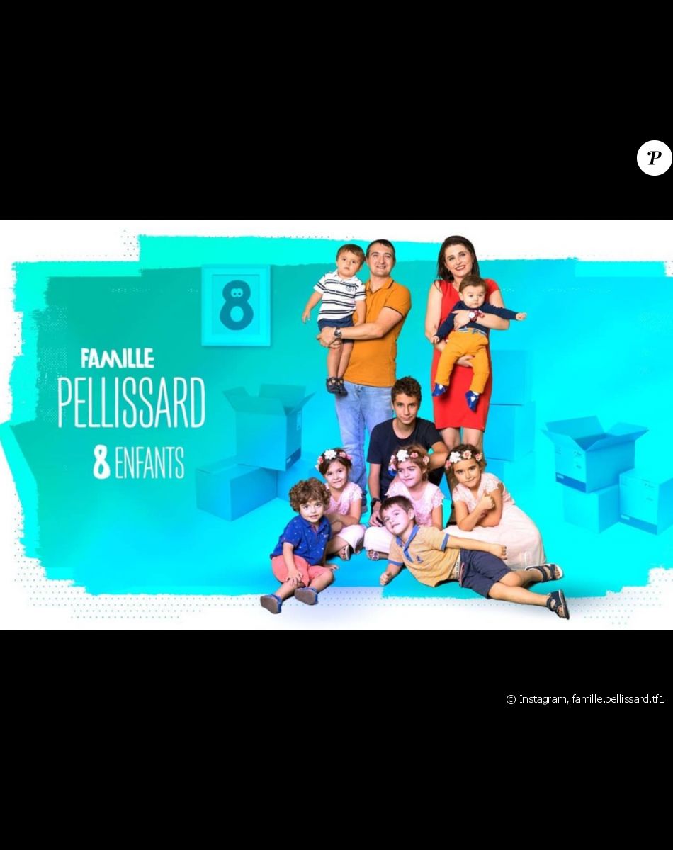 Amandine Pellissard (Familles nombreuses, la vie en XXL) avec son mari et sa famille sur Instagram