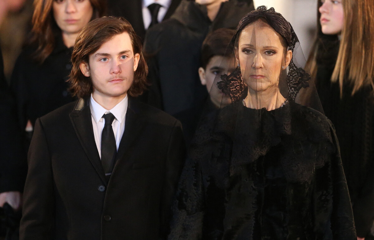 Vidéo Céline Dion et son fils René Charles Angélil Sorties des obsèques nationales de René