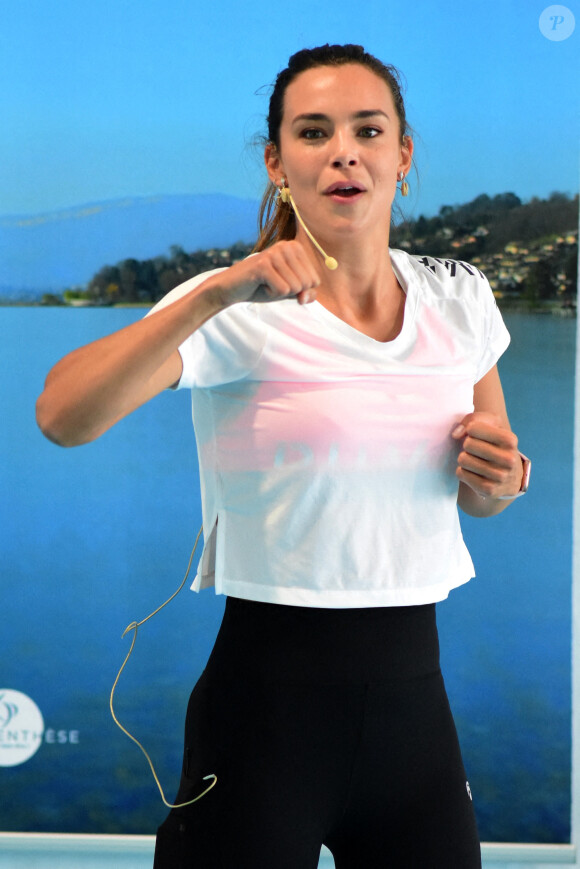 Marine Lorphelin anime une séance cardio et musculation au salon Be Fit à Aix-les-Bains. Le 19 septembre 2020. © Romain Doucelin / Bestimage