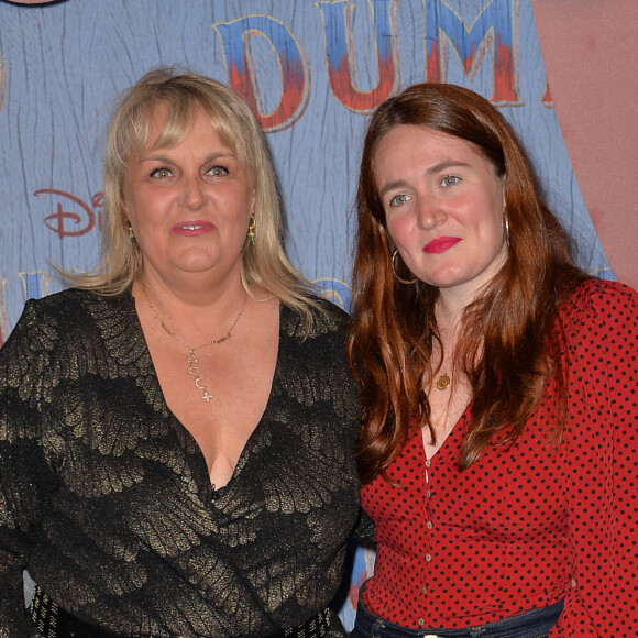 Valérie Damidot : sa fille Roxane s'affiche topless et dévoile ses courbes !