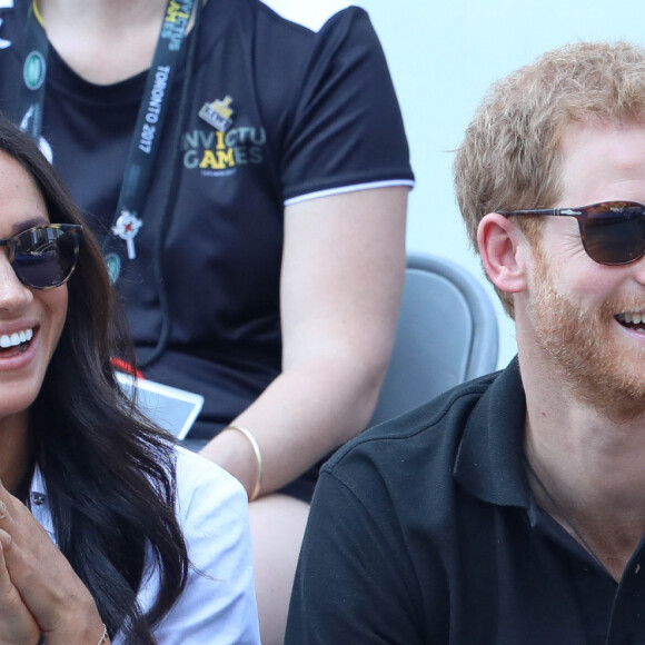 Première apparition officielle du prince Harry et sa compagne Meghan Markle dans les tribunes de la finale de tennis à la troisième édition des Invictus Games à Toronto, Ontario, Canada, le 25 septembre 2017.