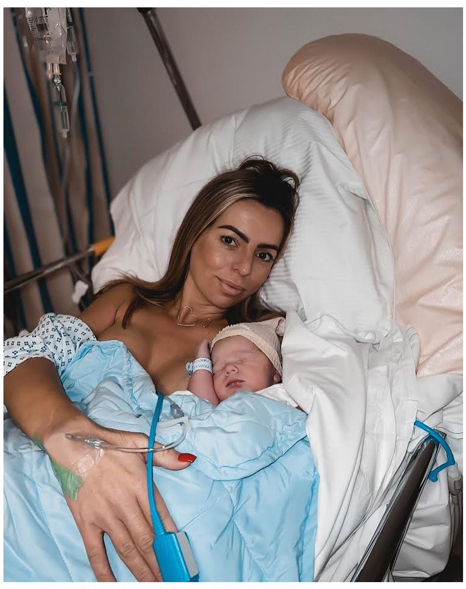 Hillary Vanderosieren et Giovanni Bonamy parents pour la 2e fois d'un petit garçon