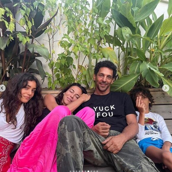 Tomer Sisley a fêté son anniversaire le 14 août et sa femme Sandra a partagé des photos inédites pour l'occasion.