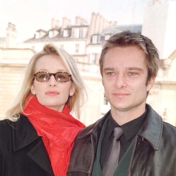 Estelle Lefébure et David Hallyday à Paris en 1998. 
