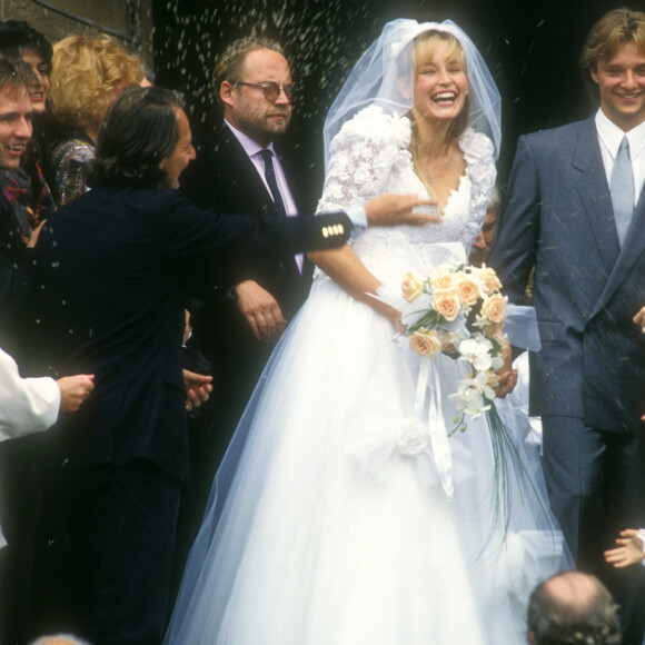 Mariage de David Hallyday et Estelle Lefébure en Normandie en 1989. 