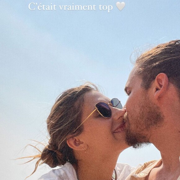 Camille Cerf a passsé les vacances d'été avec son chéri, le mannequin Théo Fleury.