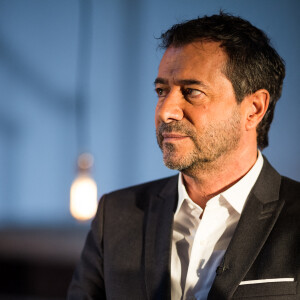 Bernard Montiel lors de l'enregistrement de l'émission "Animaux Stars" présentée par lui-même, à Paris, France. © Tiziano Da Silva/Bestimage