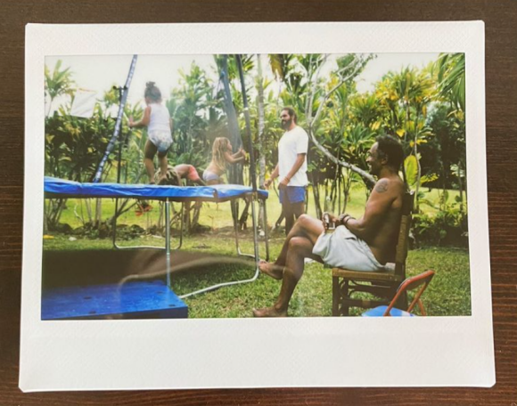 Yannich Noah, son fils Joakim Noah et ses petits-enfants en vacances à Hawaï. Story Instagram du 18 août 2021.