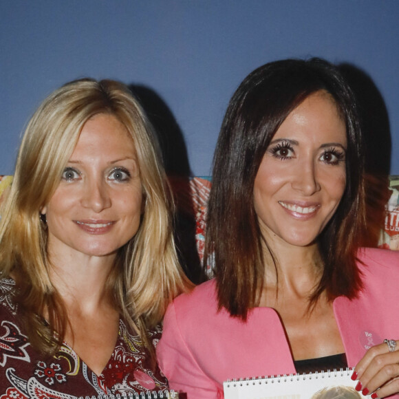 Fabienne Carat et sa soeur Carole - 6e édition du cocktail "A Claudine" au profit de l'association "RoseUp" au restaurant "Mon Paris!" à Paris. Le 14 octobre 2019. © Christophe Clovis / Bestimage