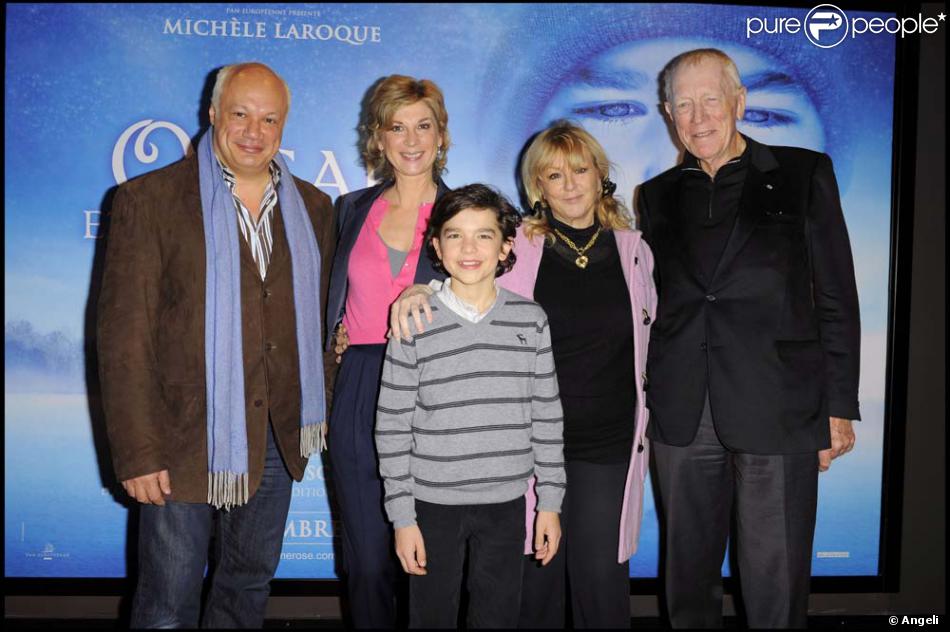 Eric Emmanuel Schmitt Michele Laroque Amir Mylene Demongeot Et Max Von Sydow A L Avant Premiere D Oscar Et La Dame En Rose Purepeople