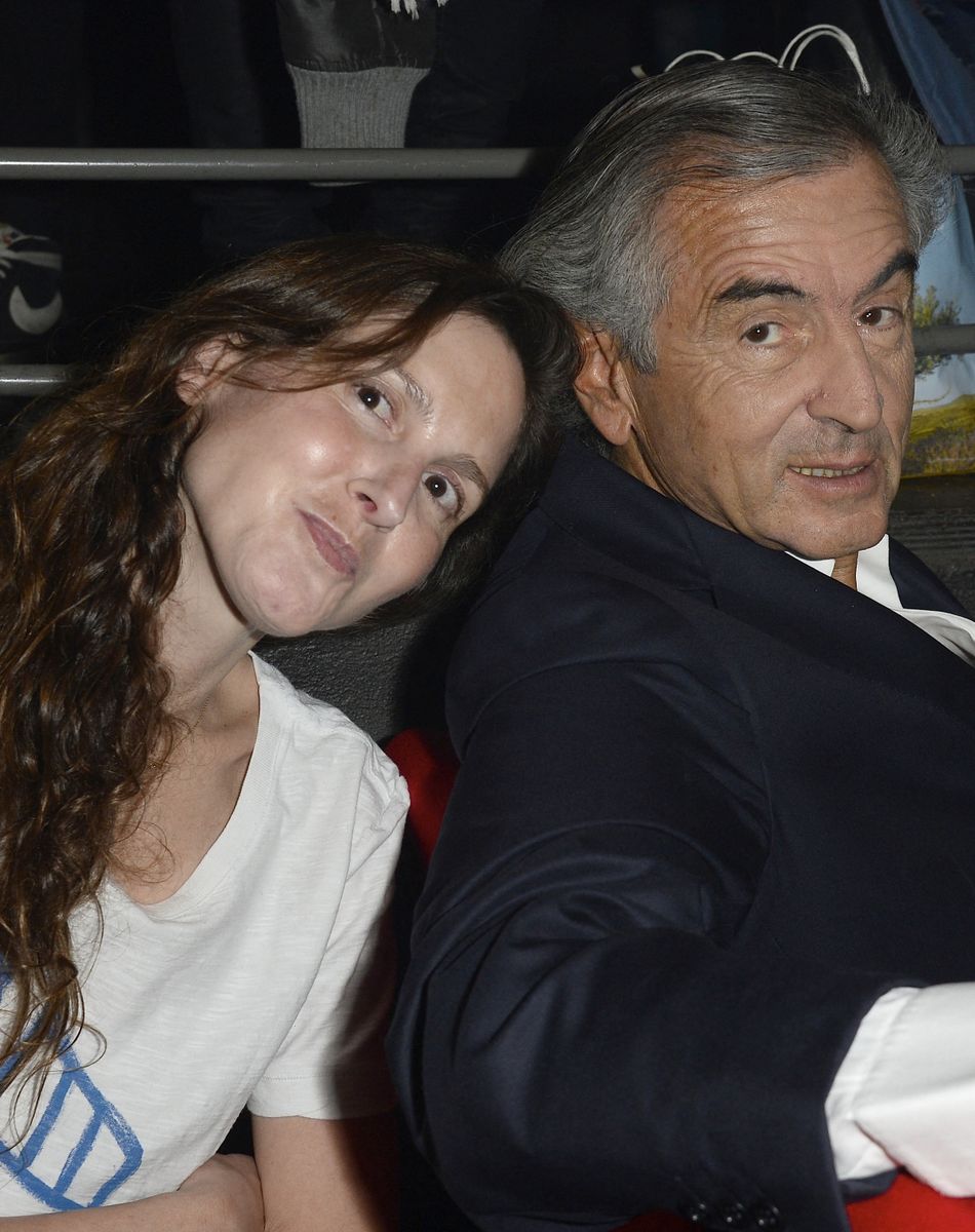 Justine Lévy et son père Bernard-Henri Lévy - People assistent au concert de Arielle Dombasle à la Cigale à Paris le 4 novembre 2015. © Guirec Coadic / Bestimage