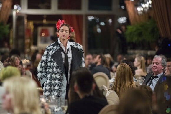 Jénayé Noah - Défilé Chanel "Métiers d'Art" au Ritz à Paris, France, le 6 décembre 2016. © Olivier Borde/Bestimage