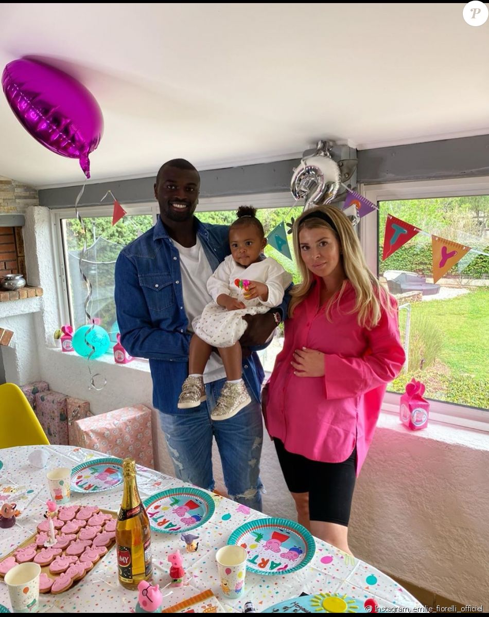 Emilie Fiorelli et M'Baye Niang pour les 2 ans de leur fille Louna, le 22 avril 2020