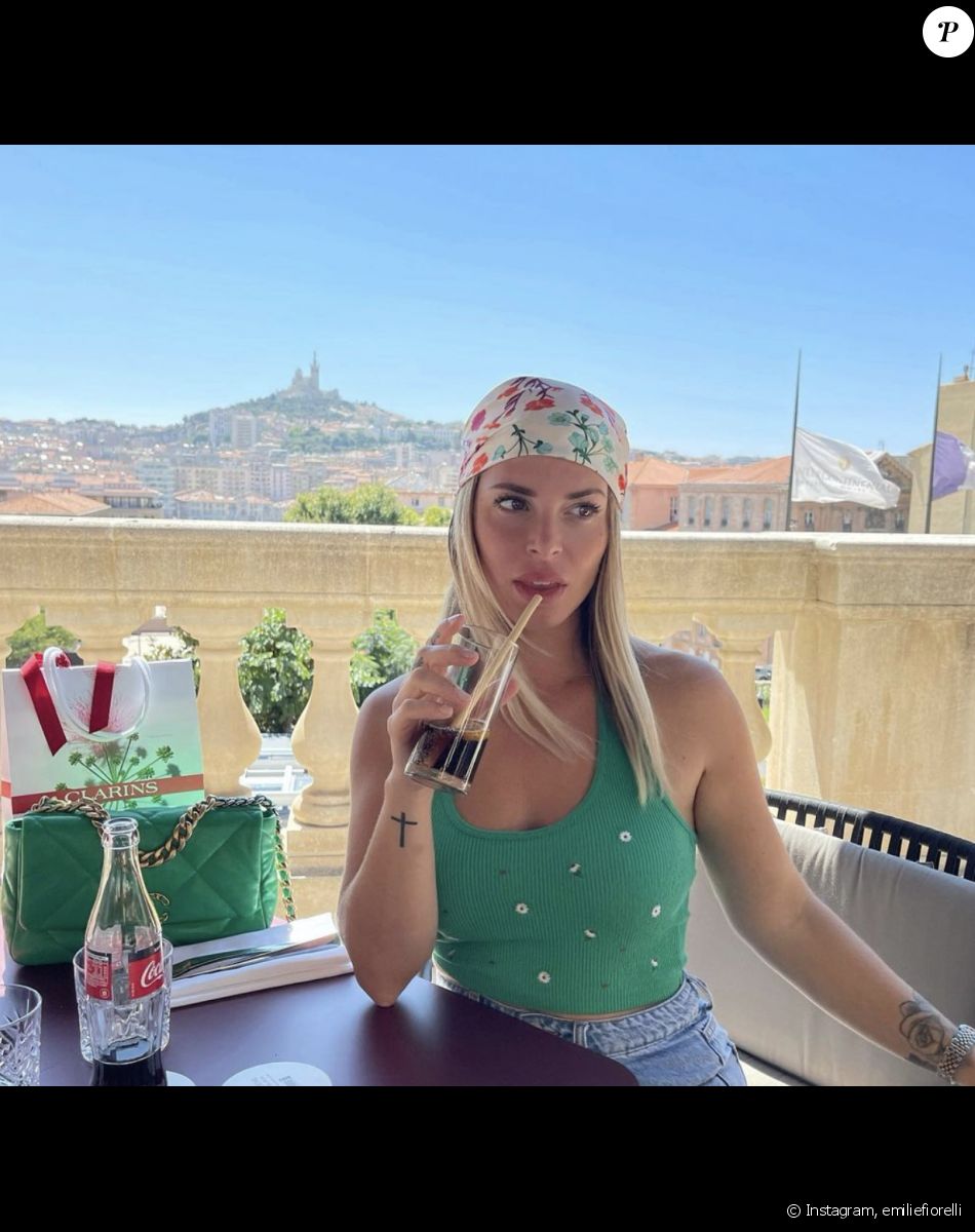Émilie Fiorelli ("Secret Story" 9) est devenue la maman de deux enfants, Louna et Farrell - Instagram