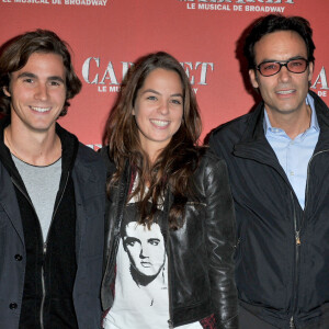 Julien Dereims, Anouchka Delon, Anthony Delon et sa compagne à la générale de la comédie musicale "Cabaret" au théâtre Marigny à Paris, en 2011. © Guillaume Gaffiot /Bestimage