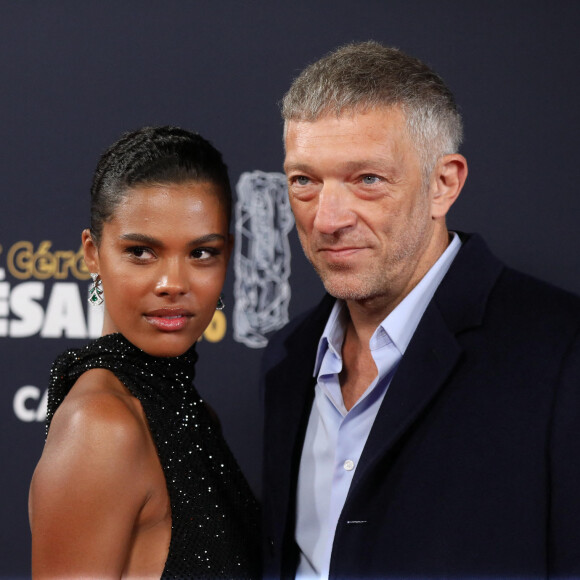 Vincent Cassel et sa femme Tina Kunakey lors du photocall lors de la 45ème cérémonie des César à la salle Pleyel à Paris © Dominique Jacovides / Olivier Borde / Bestimage