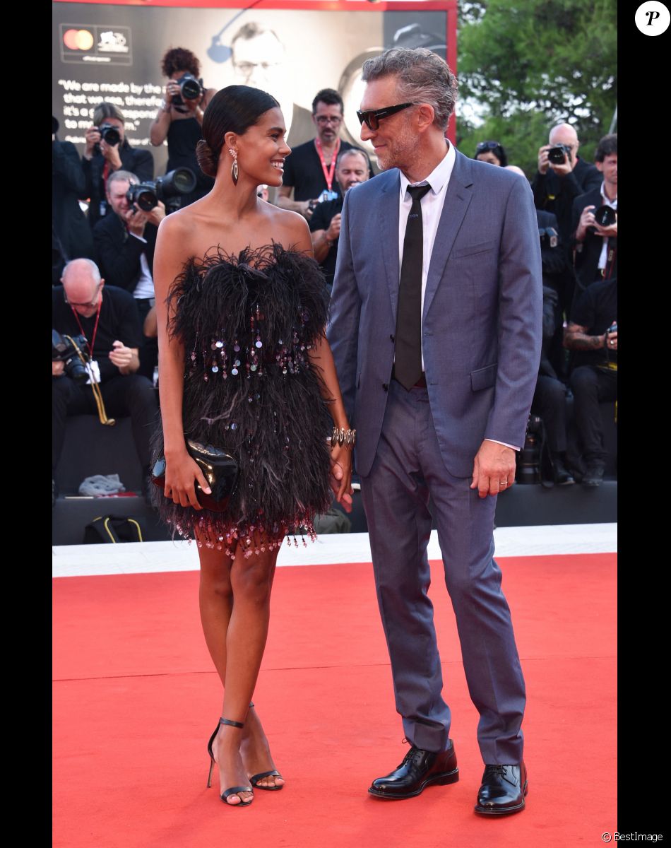 Vincent Cassel et sa femme Tina Kunakey - Red carpet du film "J'accuse" lors du 76ème Festival du Film de Venise, la Mostra à Venise en Italie le 30 Août 2019