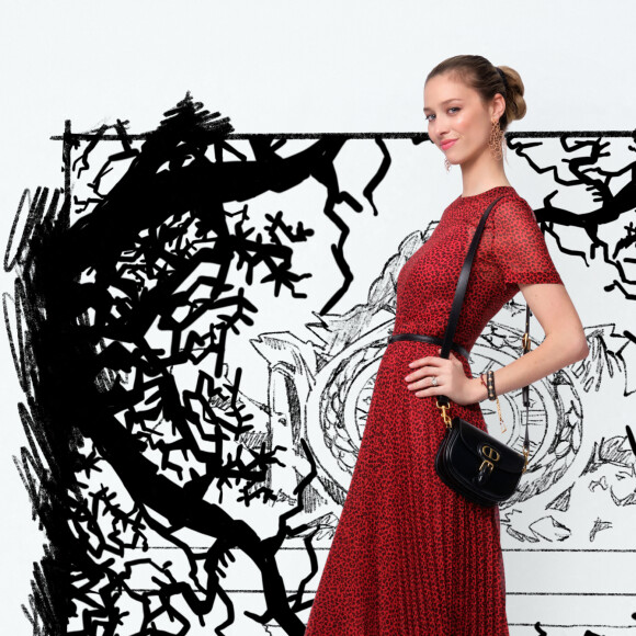 Beatrice Borromeo - Les personnalités habillées en Dior par la styliste Maria Grazia Chiuri pour vivre l'expérience du défilé de mode digital RTW Prêt-à-porter Automne-Hiver 2021/2022 à Paris. © Dior via Bestimage