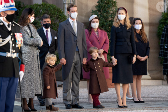 Tatiana Casiraghi (Tatiana Santa Domingo), Stefano Ercole Carlo Casiraghi, Pierre Casiraghi, Francesco Carlo Albert Casiraghi, Mélanie de Massy (de Lusignan), Beatrice Borromeo (habillée en Dior) - La famille princière assiste à une cérémonie de remise de médaille dans la cours du Palais de Monaco lors de la Fête Nationale 2020 de la principauté de Monaco le 19 novembre 2020. © David Nivière / Pool / Bestimage