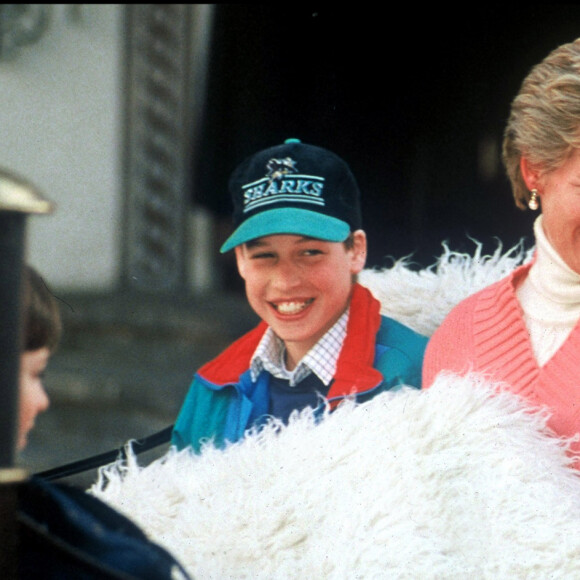 Lady Diana et ses fils, William et Harry, en vacances à Lech en 1994.