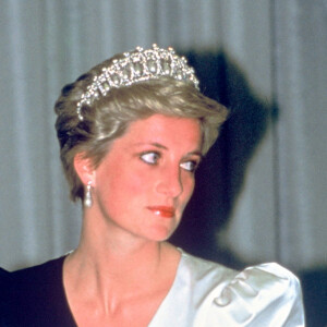 Diana lors de sa visite officielle aux Emirats Arabes Unis en 1986.