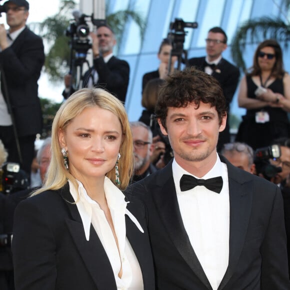 Virginie Efira et son compagnon Niels Schneider lors de la montée des marches de la cérémonie de clôture du 72ème Festival International du Film de Cannes, le 25 mai 2019. © Denis Guignebourg/Bestimage