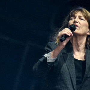 Jane Birkin et Etienne Daho sur la scène du festival des Francofolies 2021 à la Rochelle, le 12 juillet 2021. 