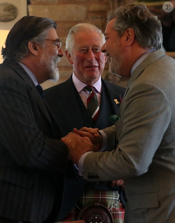 Photo datée du 1er mai 2019. Le prince Charles avec Lord Thurso et Michael Fawcett au Granary Accommodation. Ce dernier a démissionné de son poste après les révélations du "Sunday Times" à propos de ses relations malhonnêtes avec le businessman saoudien Mahfouz Marei Mubarak ben Mahfouz. Andrew Milligan/PA Wire/ABACAPRESS.COM