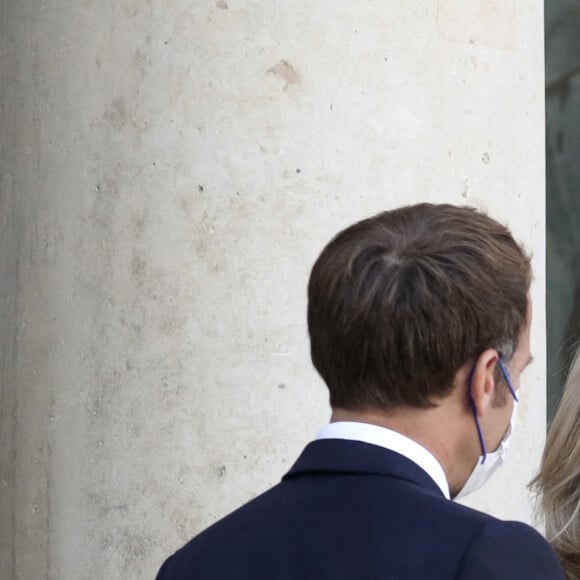 Le président de la République française et sa femme, la Première Dame, Brigitte Macron accueillent le président de la République du Chili, avant leur entretien au palais de l'Elysée à Paris, le 6 septembre 2021. © Stéphane Lemouton/Bestimage 