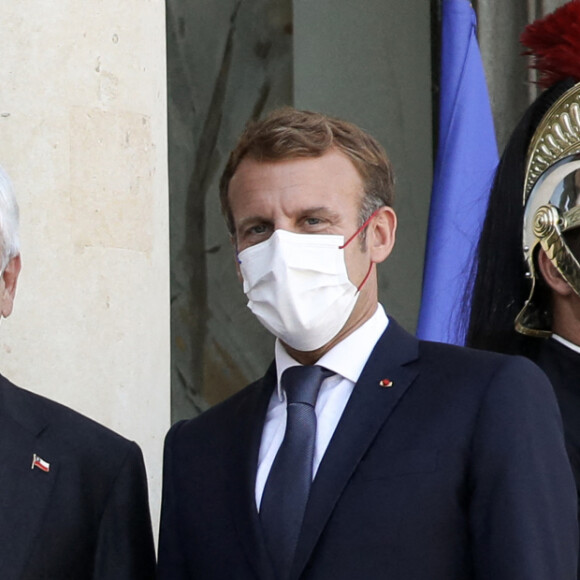 Le président de la République française et sa femme, la Première Dame, Brigitte Macron accueillent le président de la République du Chili, avant leur entretien au palais de l'Elysée à Paris, le 6 septembre 2021. © Stéphane Lemouton/Bestimage 