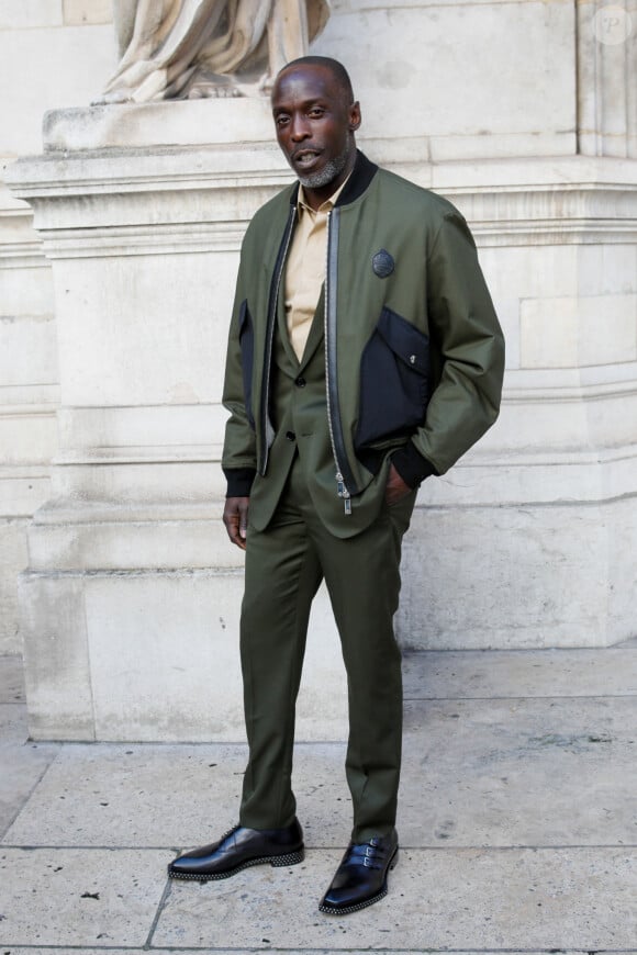 Michael K. Williams à la sortie du défilé de mode Homme automne-hiver 2020/2021 " Berluti " lors de la fashion week à Paris. Le 17 janvier 2020 © Veeren - Christophe Clovis / Bestimage