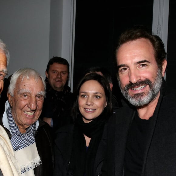 Exclusif - Jean-Paul Belmondo, Charles Gérard, Jean Dujardin et sa compagne Nathalie Péchalat - Soirée de lancement, au Musée Paul Belmondo, de deux ouvrages signés par Jean-Paul Belmondo, "Mille vies valent mieux qu'une" et "Belmondo par Belmondo" parus aux éditions Fayard à Boulogne-Billancourt, le 5 Décembre 2016. © Dominique Jacovides/Bestimage 