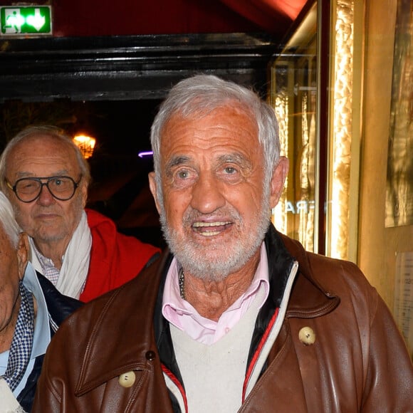 Charles Gérard, Jean-Paul Belmondo et Christian Brincourt - Louis-Michel Colla fête son 60ème anniversaire au théâtre de la Gaîté-Montparnasse à Paris le 8 novembre 2016. © Coadic Guirec/Bestimage