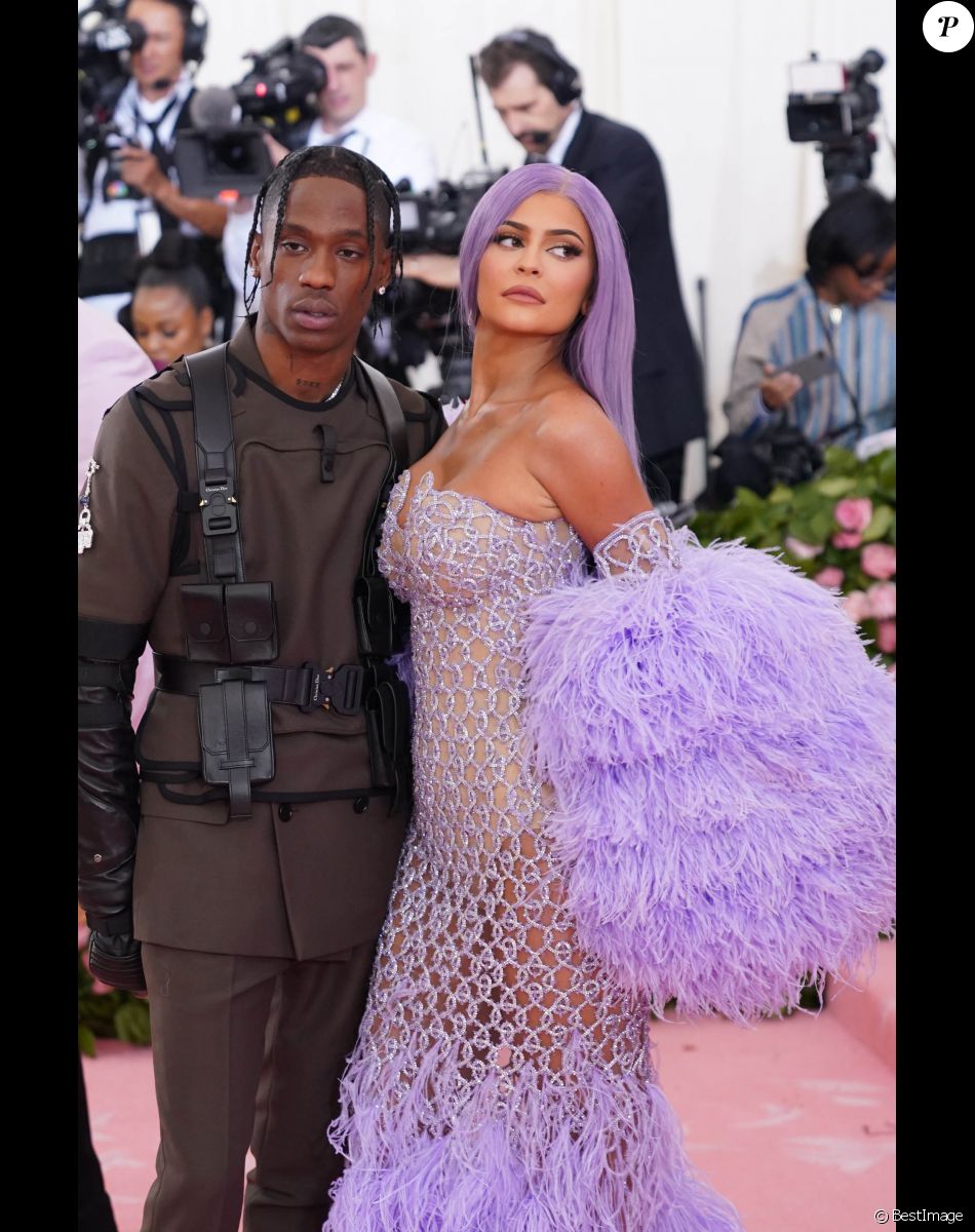 Travis Scott et sa compagne Kylie Jenner - Arrivées des people à la 71ème édition du MET Gala (Met Ball, Costume Institute Benefit) sur le thème "Camp: Notes on Fashion" au Metropolitan Museum of Art à New York, le 6 mai 2019.