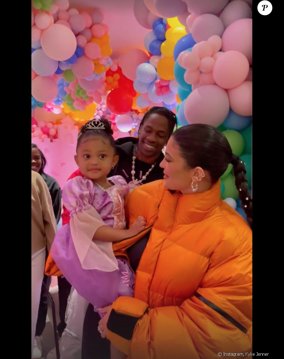 La fille de Kylie Jenner et Travis Scott, Stormi, a fêté ses 3 ans le 1er février 2021.