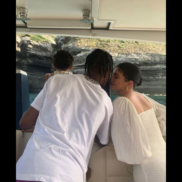 Travis Scott, Kylie Jenner et leur fille Stormi. Juin 2021.