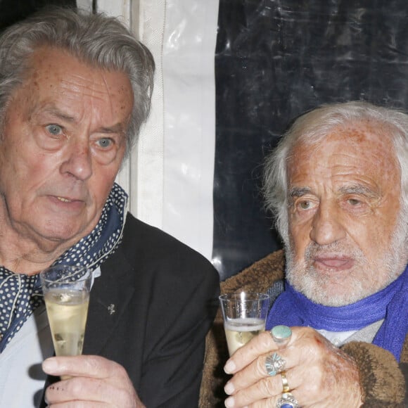 Alain Delon, Jean Paul Belmondo - Inauguration de la grande roue de Paris. © Christophe Aubert/Bestimage