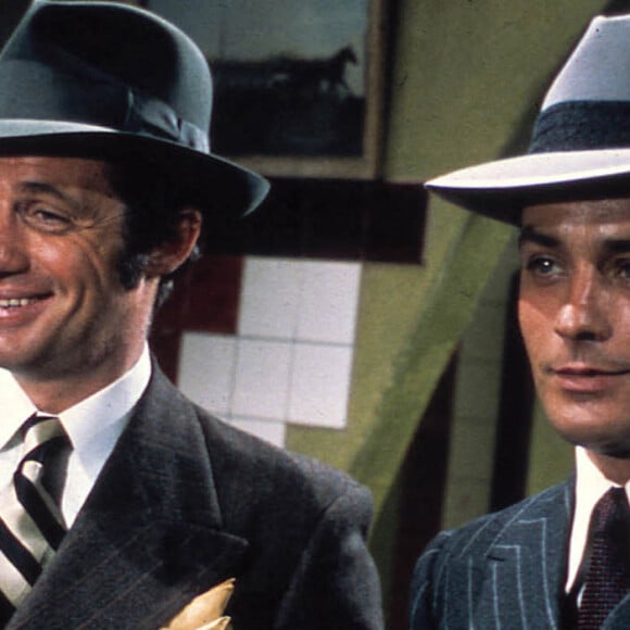 Archives - Jean-Paul Belmondo et Alain Delon sur le tournage du film "Borsalino". 1970.