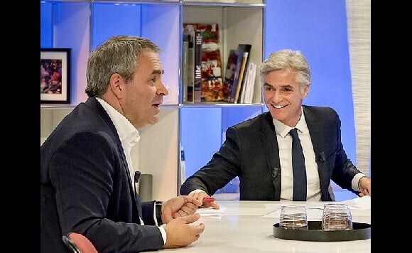Cyril Viguier reçoit Xavier Bertrand dans son émission "Territoires d'Infos", la matinale de Public Sénat, le 16 octobre 2018.
