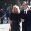 Obsèques de Florence Pinault : Brigitte Macron, Julie Gayet et François Hollande réunis