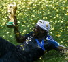 Benjamin Mendy - L'équipe de France sur la pelouse du stade Loujniki après leur victoire sur la Croatie (4-2) en finale de la Coupe du Monde 2018, le 15 juillet 2018.